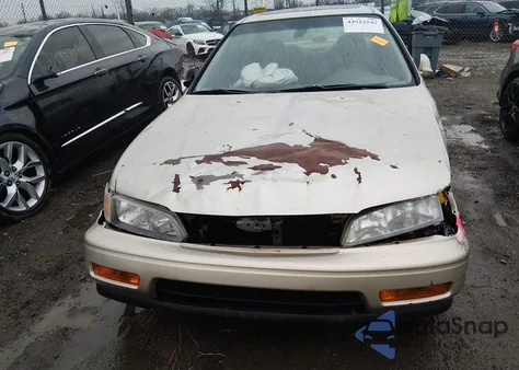 1995 Honda Accord Ex z USA, uszkodzony, nr VIN 1HGCE6661SA023573